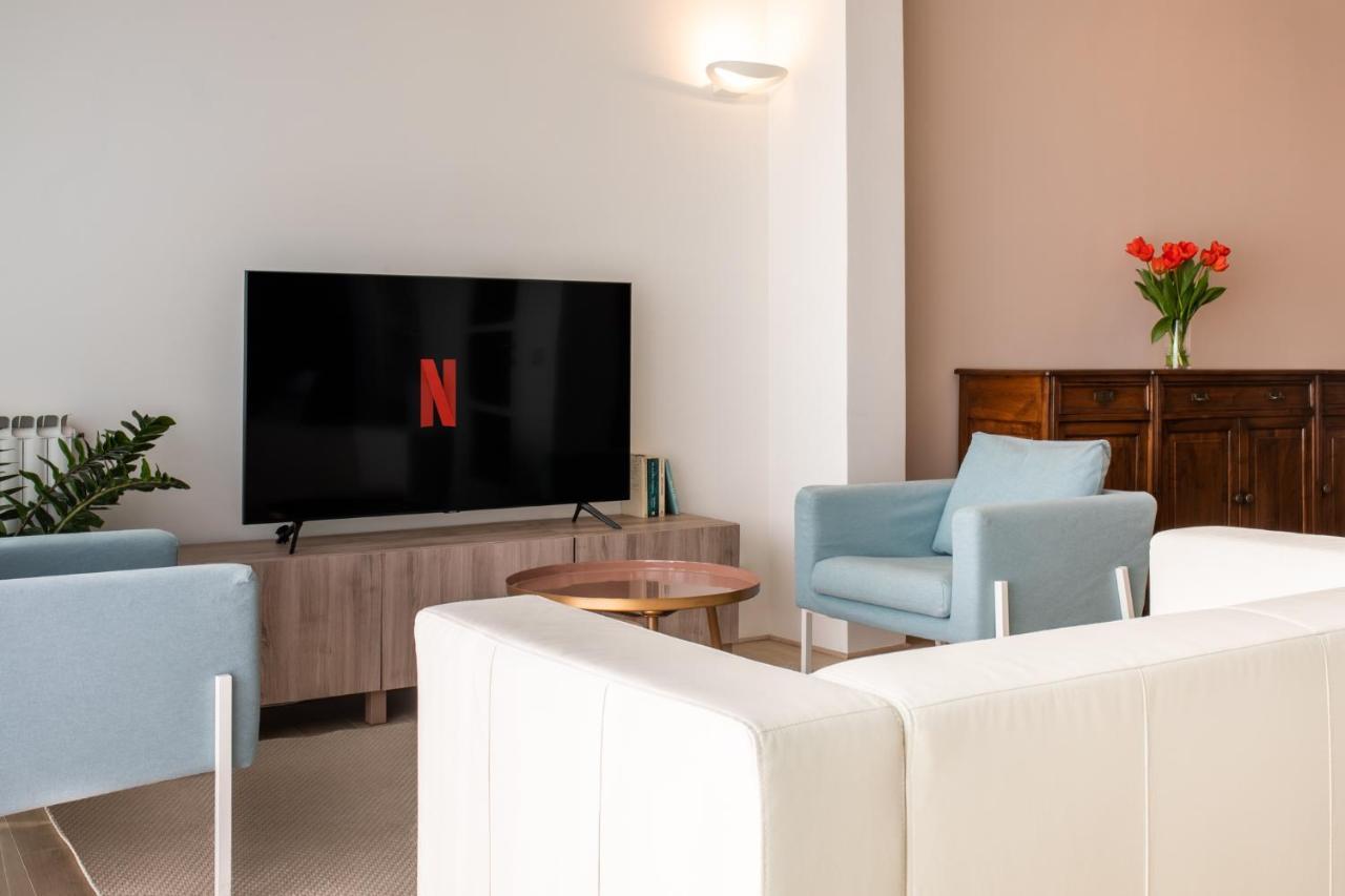 Luxury Lake View Apartments サロ エクステリア 写真